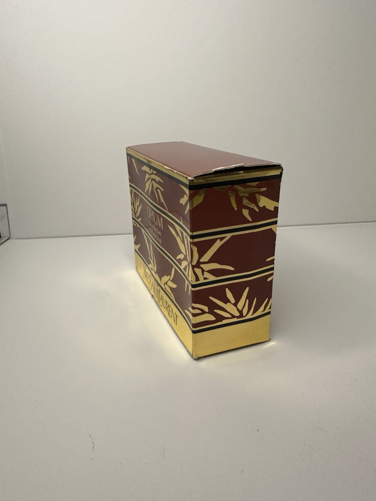 VTG OPIUM Yves Saint Laurent Soap 3.5 oz SEALED In Refillable Case Box