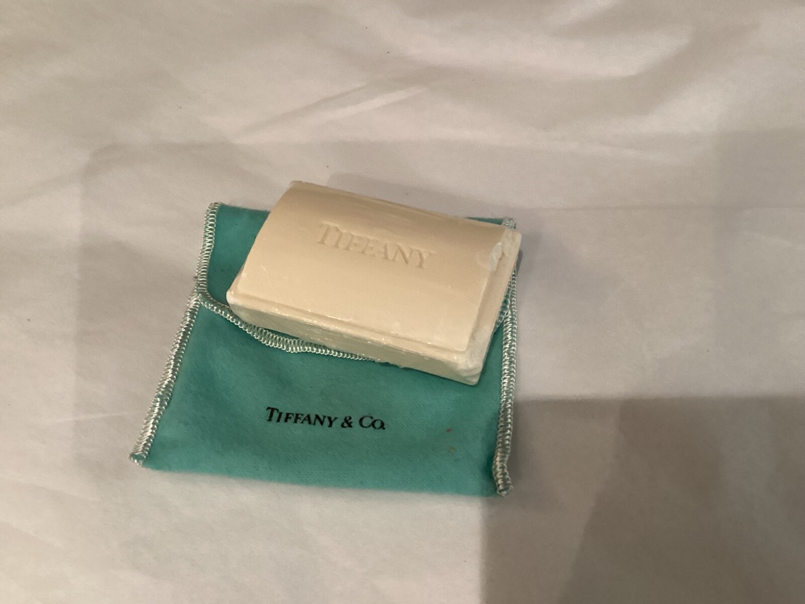 AUTHENTIC IN ORIGINAL POUCH TIFFANY & CO. PERFUME SOAP MUST SEE NO RESERVE WOW