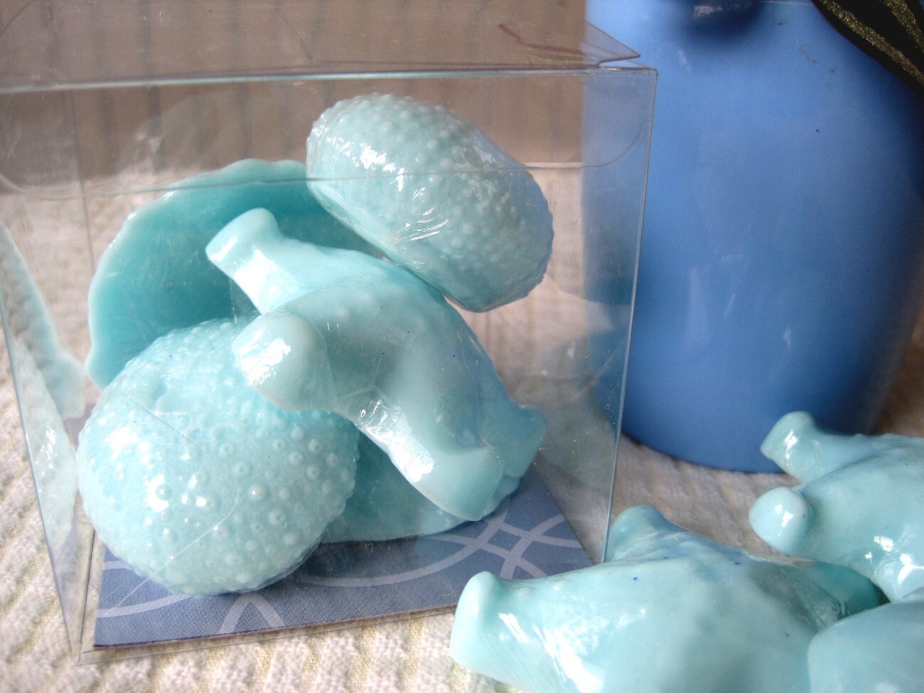6 Marine Life Guest Soaps- 2 Starfish, 2 Clamshells, 2 Sea Urchins. In Gift box.