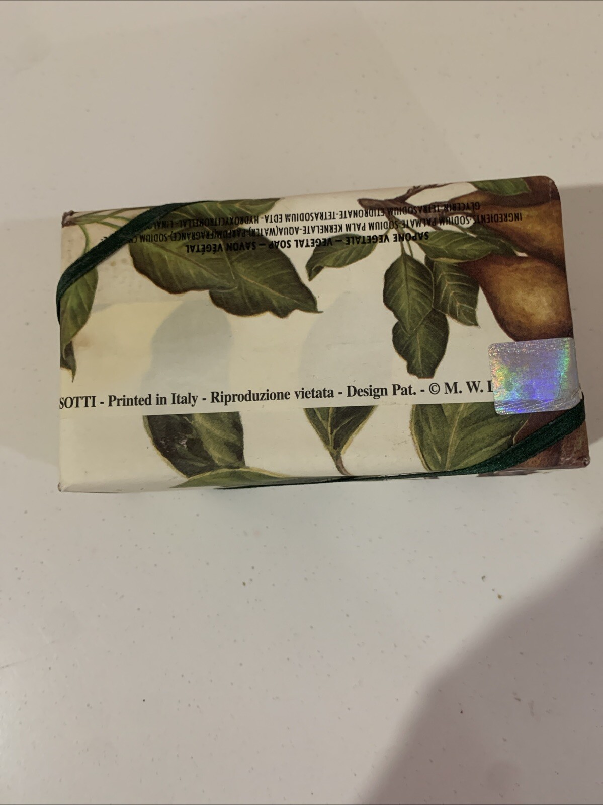 SAPONE VEGETALE PEAR SOAP BAR 10.6 oz VEGETAL SOAP HANDMADE IN ITALY