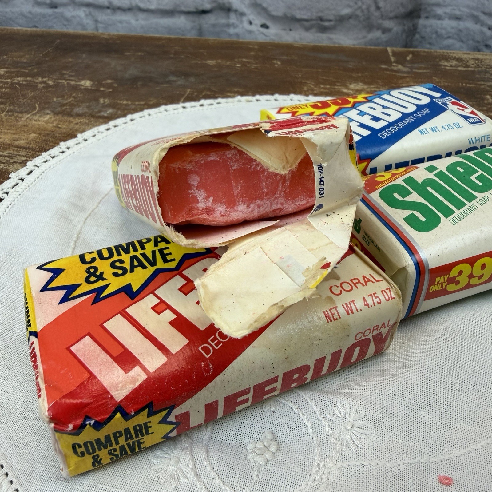 Lot of 4 Vtg Lifebuoy/Shield Deodorant Soap Bars Coral Bath Size 4.75 Oz. Ea.