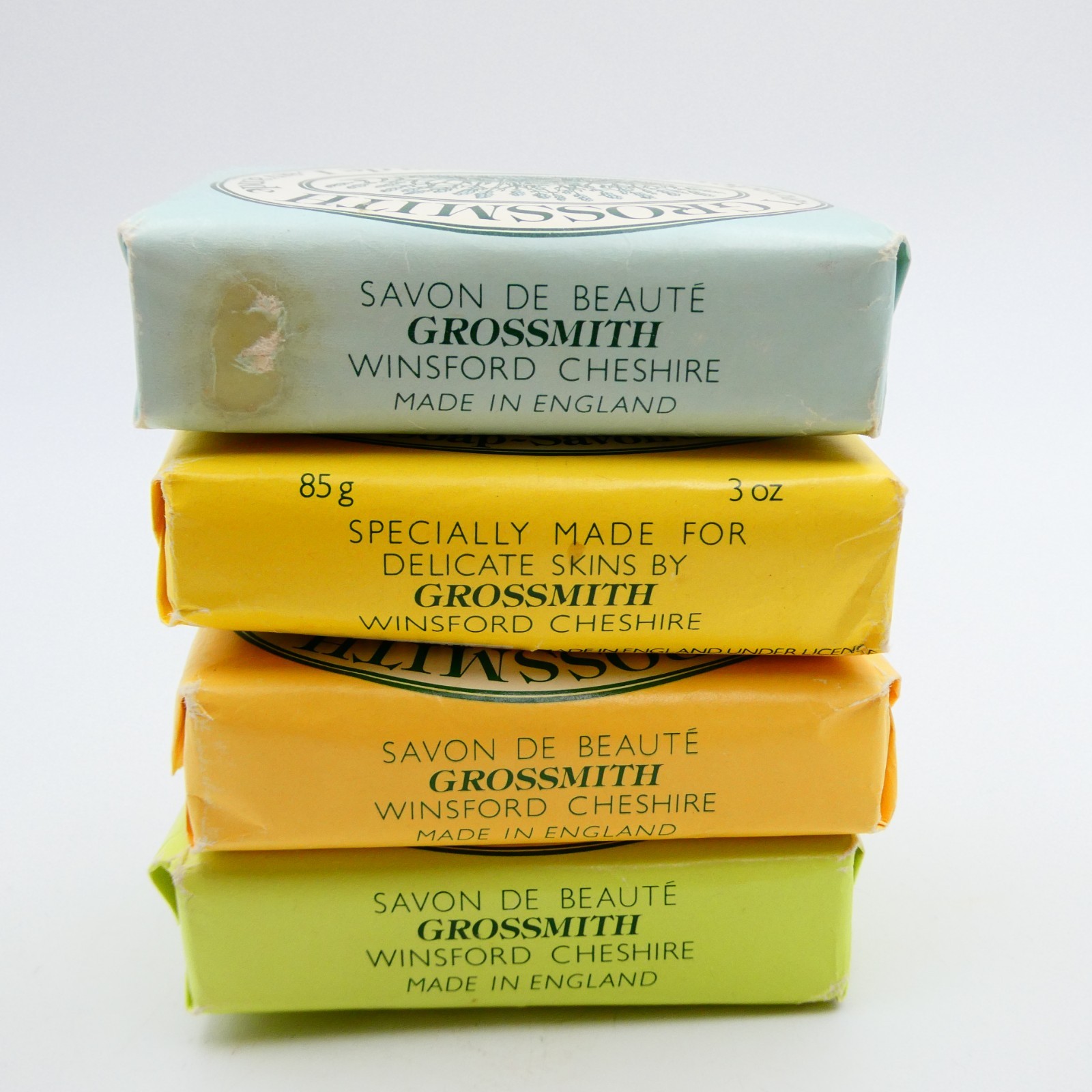 Grossmith 4 Bar Soap Assortment 85g 3oz Lavender Witch Hazel Buttermilk Oatmeal