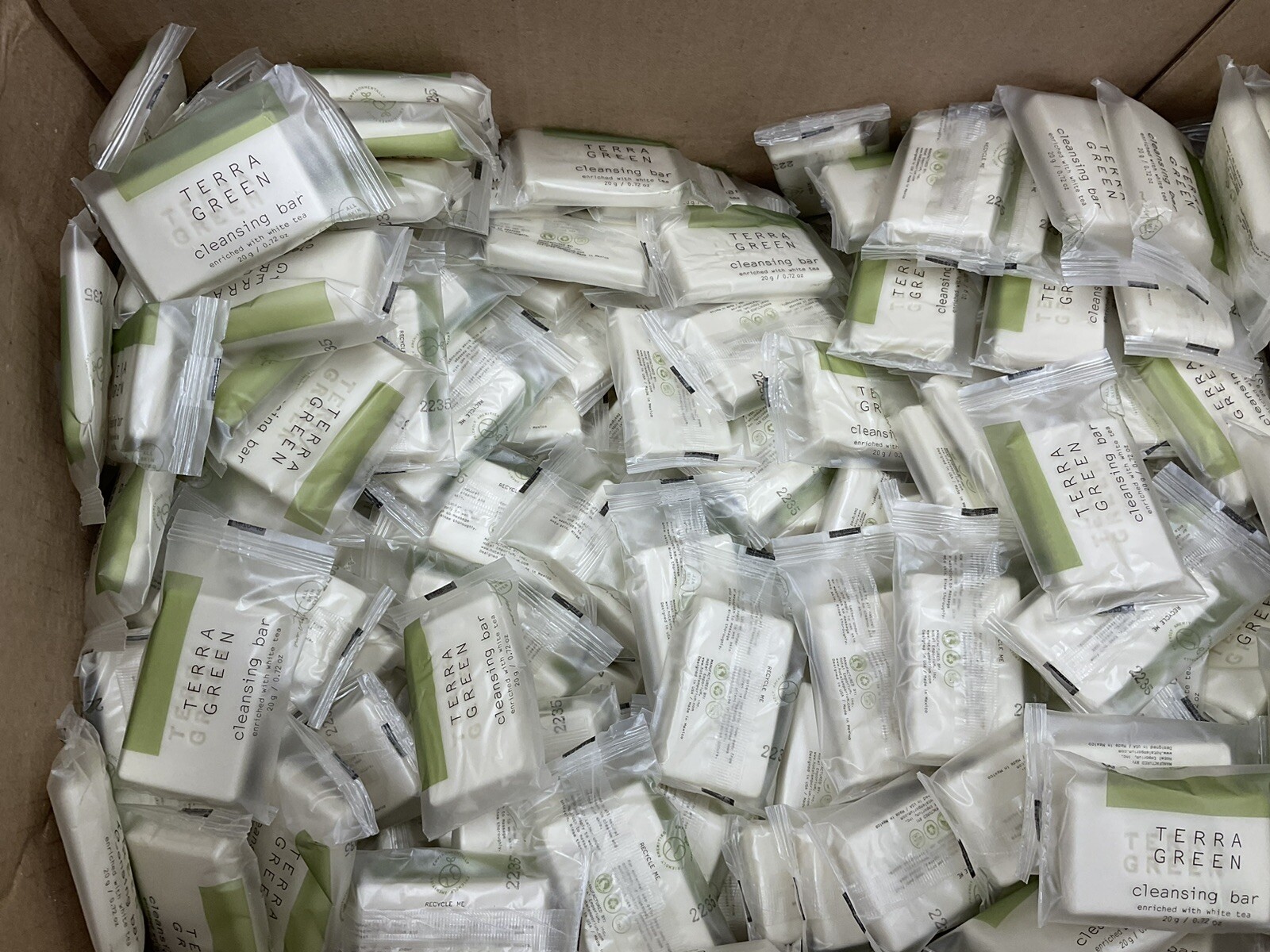 LOT 100 Bars Terra Green White Tea Soap Cleansing Bars 0.70 oz Hotel Travel Size