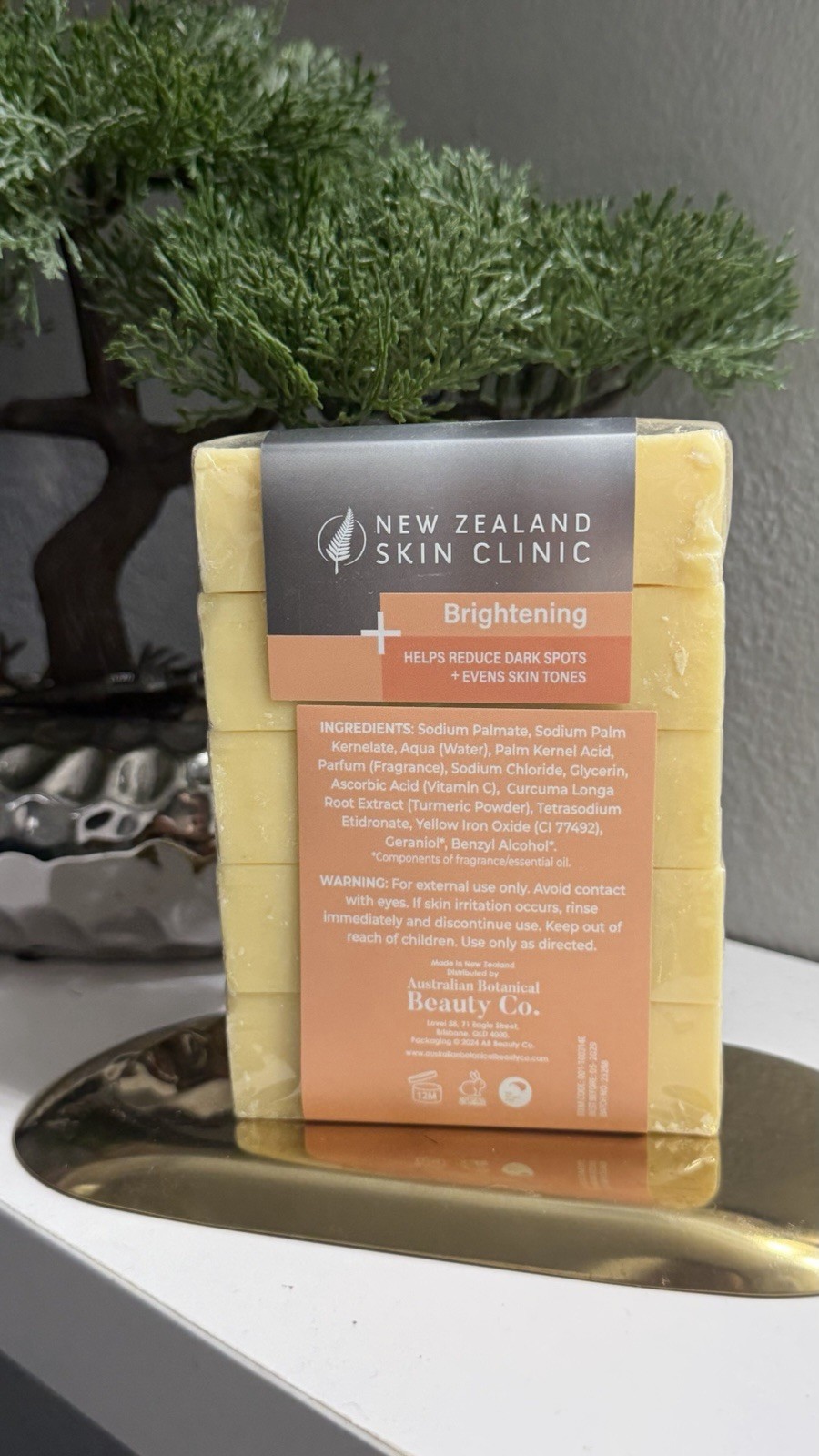 New Zealand Skin Clinic Brightening Vitamin C & Turmeric Body Soap 5