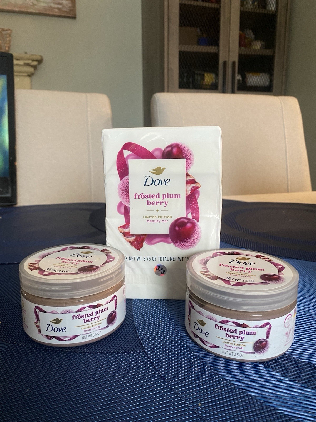 Dove Frosted Plum Berry Spa Bundle – Limited Edition Soap & Scrubs