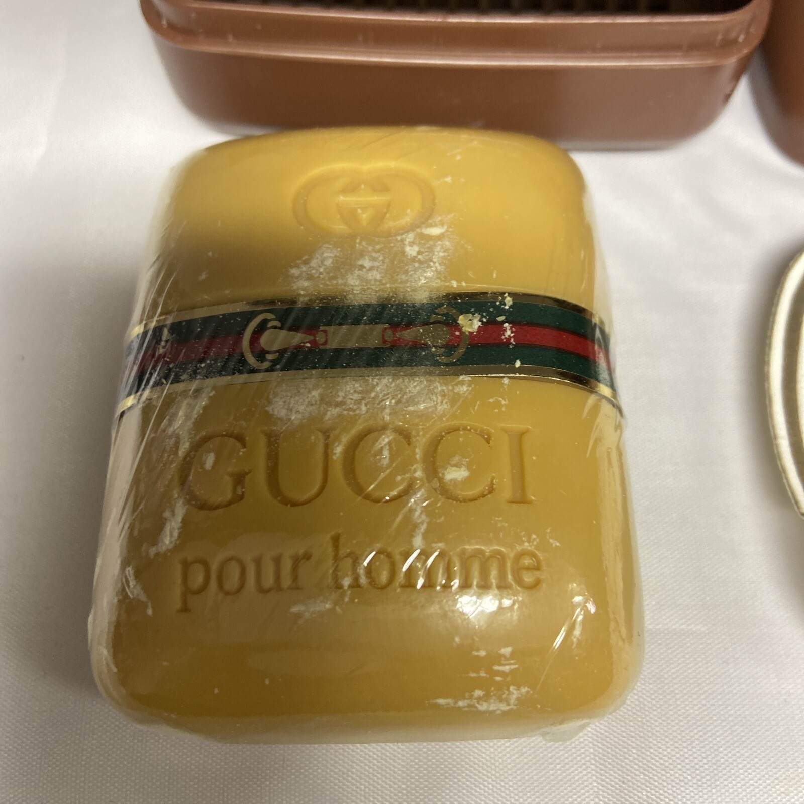 Gucci Vintage 80’s Classic Savon Parfum 1 Bar Soap 3 1/3 oz for Men.TravelCase.
