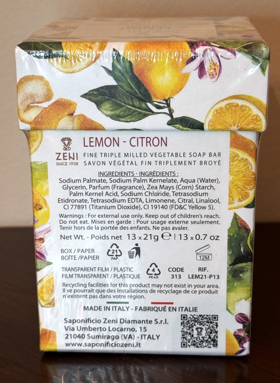 NIB Zeni Italian Fine Triple Milled LEMON Shaped Mini Soaps Box w/ 13 Soap Bars