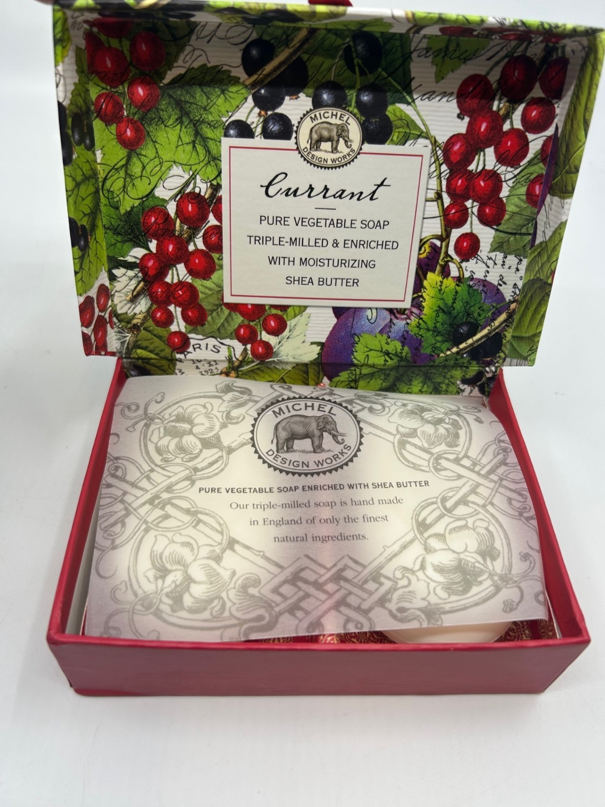 Michael Design Works Soaps 2-pack Currant Pure Vegetable Shea Triple Milled NEW