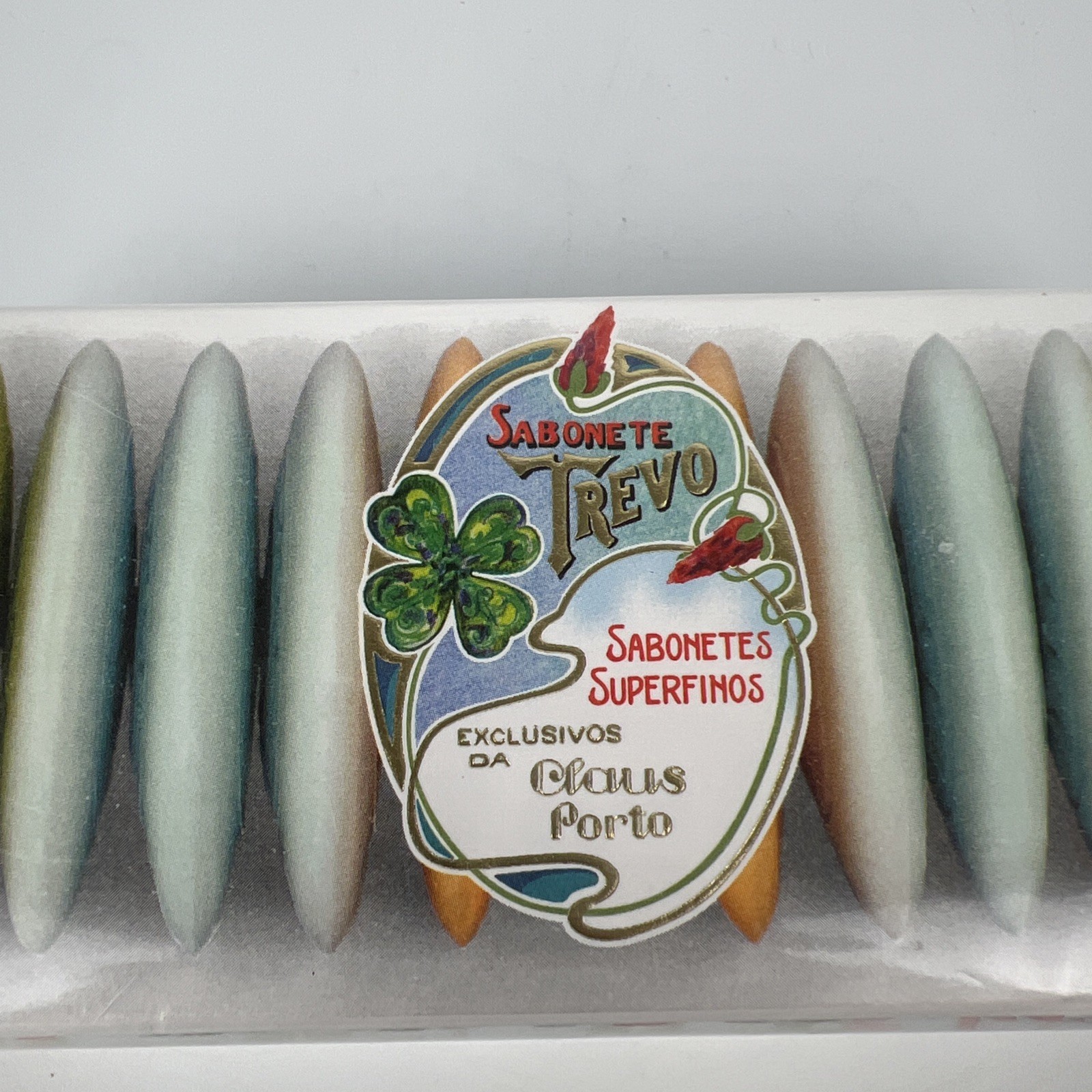 Claus Porto – Trevo Guest Soap Box with 15 Mini Soaps in 4 Scents, (10g each)