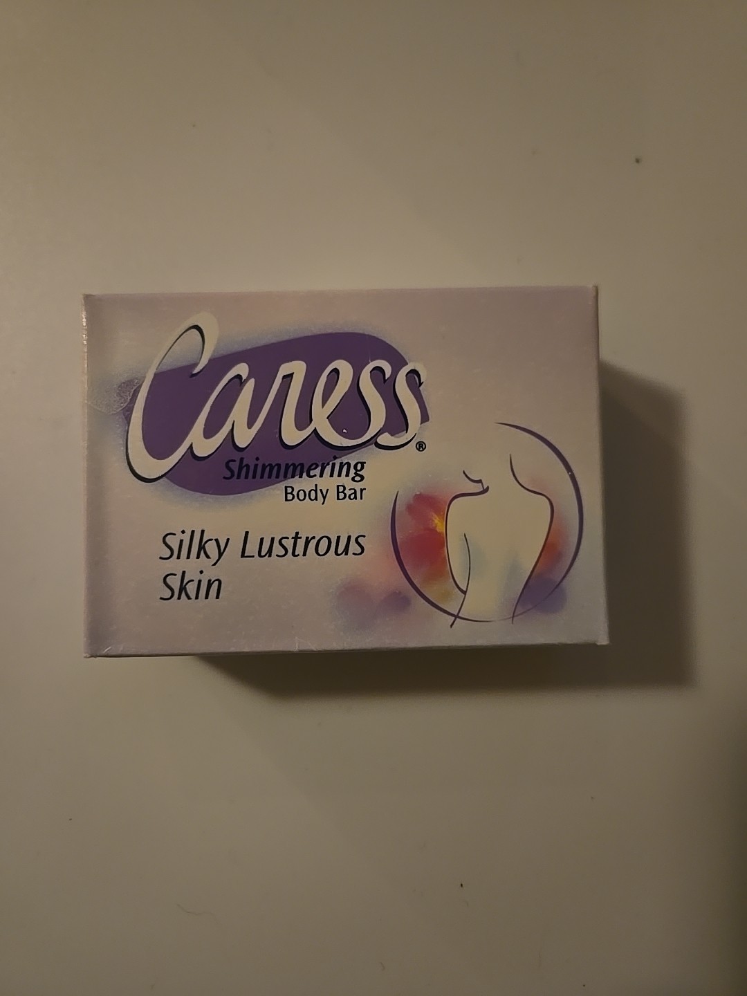 VTG Caress Shimmering Body Bar Silky Lustrous Skin Full Size 4.25 oz