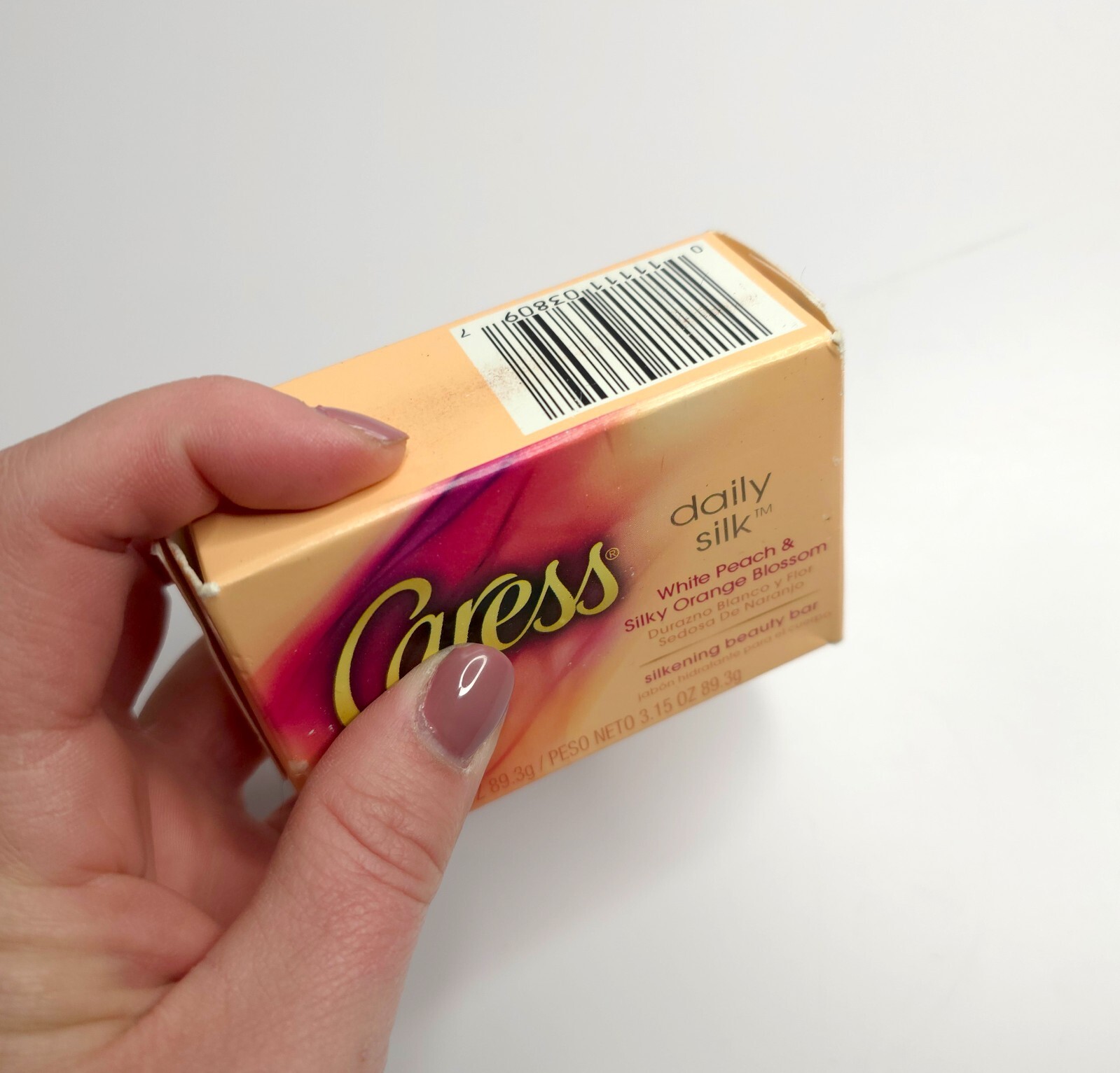 Caress Daily Silk Soap White Peach Silky Orange Blossom 3.15 oz Bar New