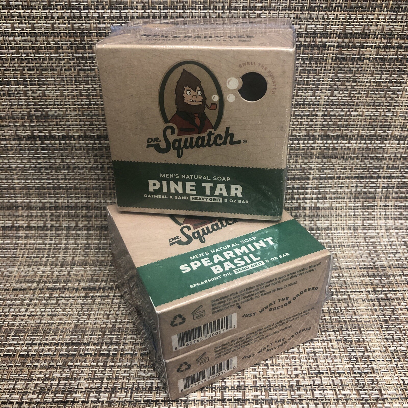 Dr. Squatch Bar Soap Pine Tar, Spearmint Basil – Two Scents LOT of 4 – 5oz Bars
