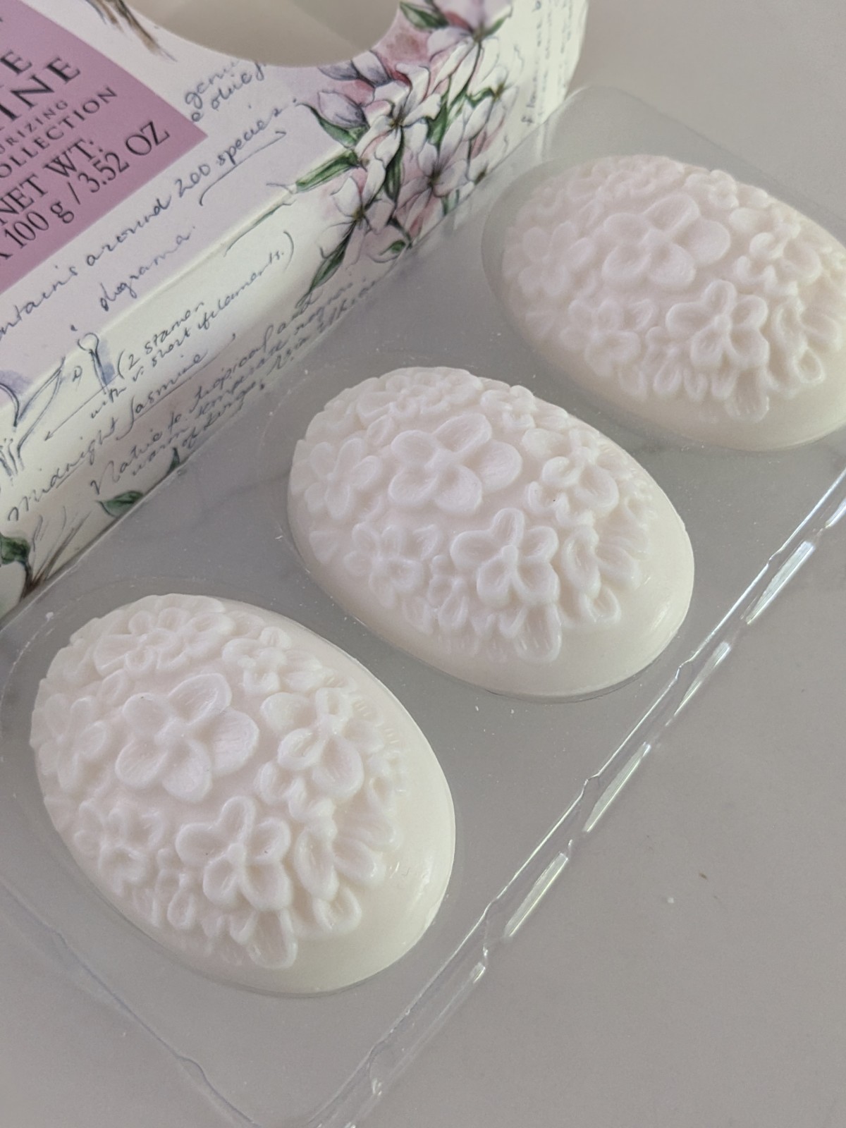 Asquith & Somerset White Jasmine Luxury Soap Bar Set Embossed 3.52oz x3