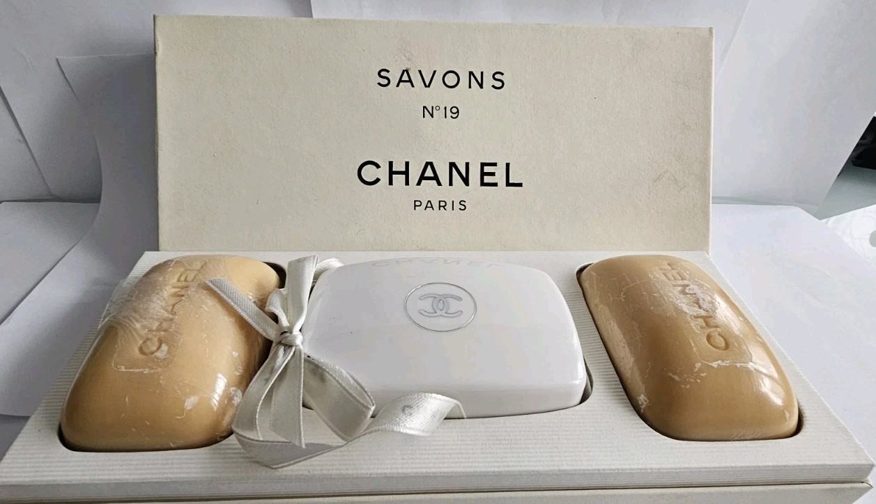 CHANEL SOAP N°19 VINTAGE ORIGINAL NEW!!!