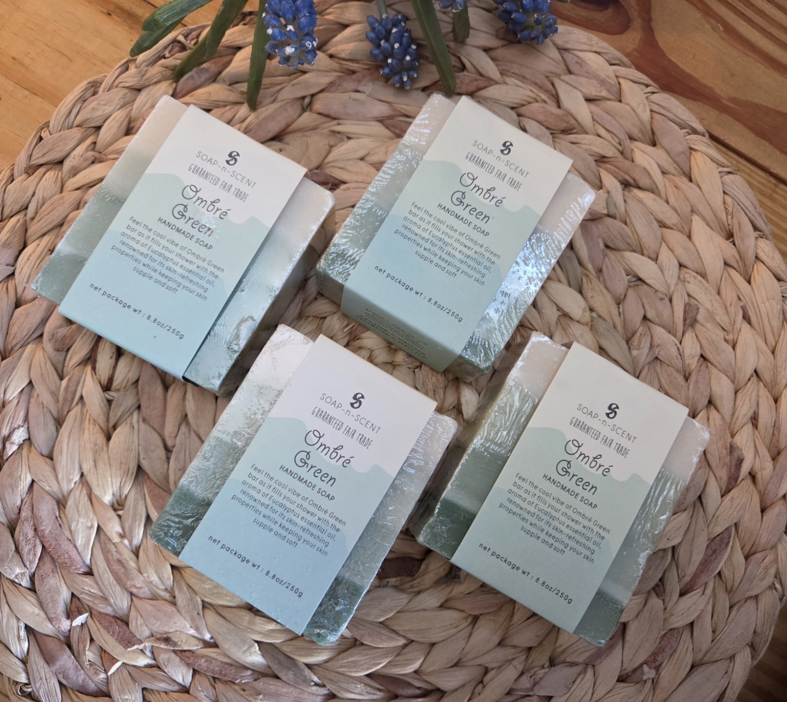 Soap- Scent Ombre’ Green LG Handemade Eucalyptus Soap 8.3 Oz EACH Lot Of 4 NEW