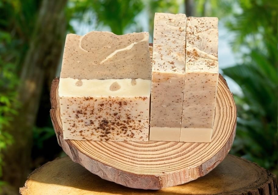 Goat Milk and Shea Butter w/ Coffee & Vanilla