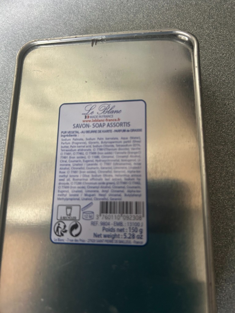 NEW LE BLANC “SAVONS D’INVITE” GUEST SOAP SET DECORATIVE METAL TIN 150 g FRANCE