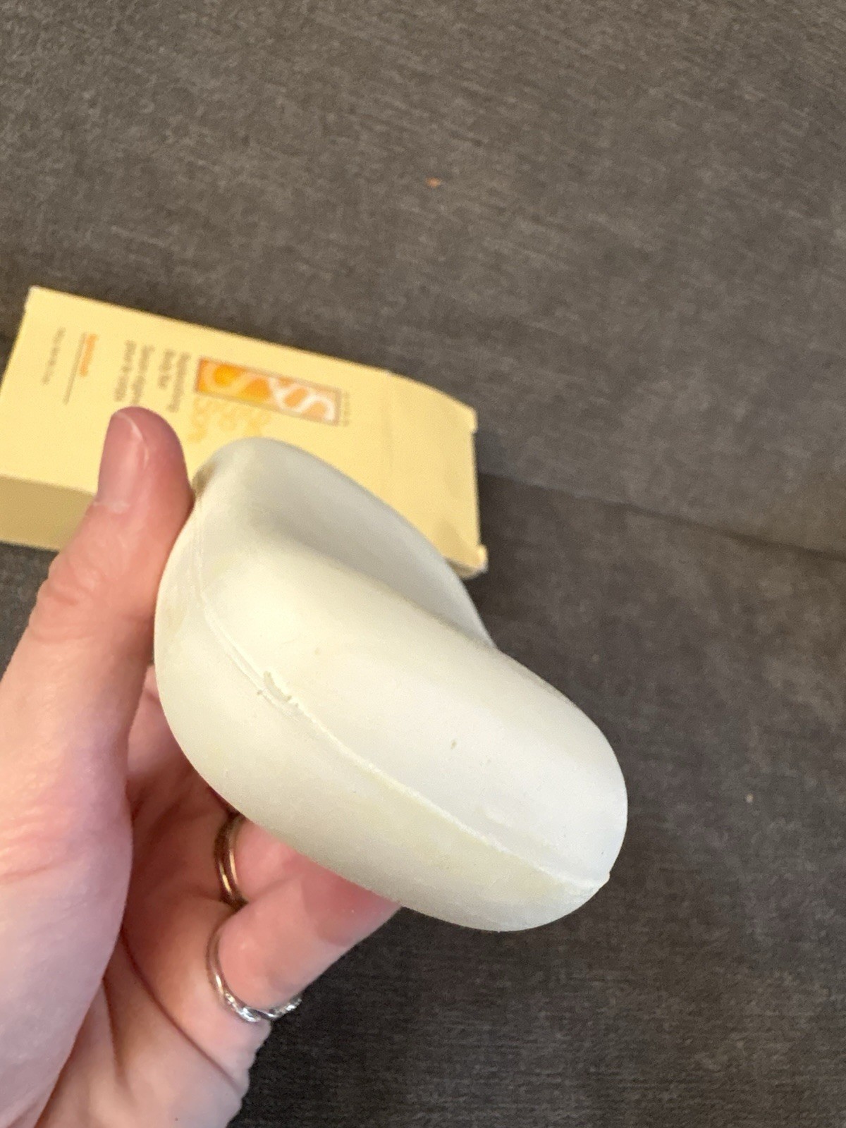 Avon Skin So Soft Replenishing Body Bar Light & Lush The Original Rare Item NOS
