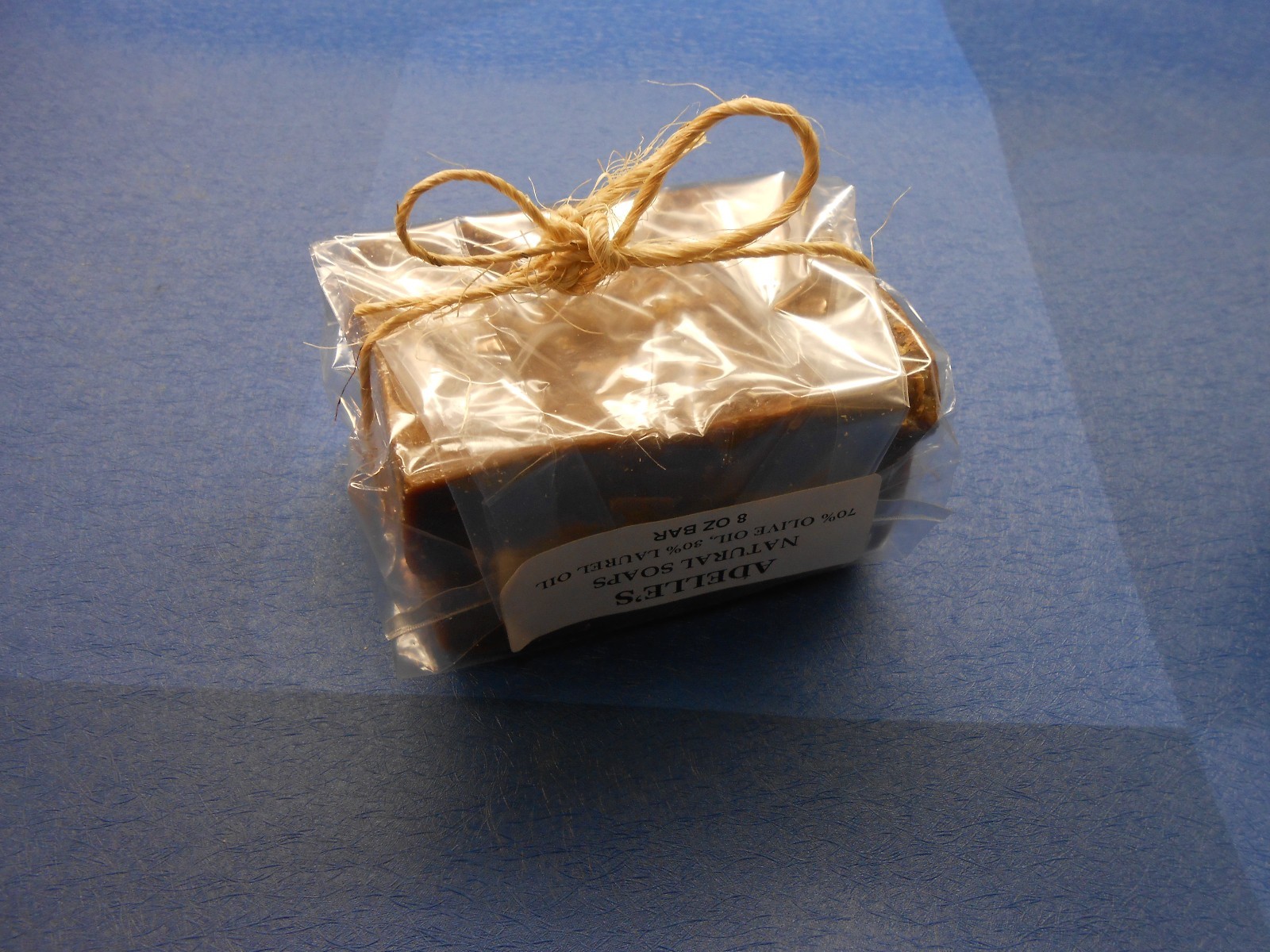 Adelle’s Natural Soap. 70% Olive Oil, 30% Laurel Oil. One 8 oz Bar 