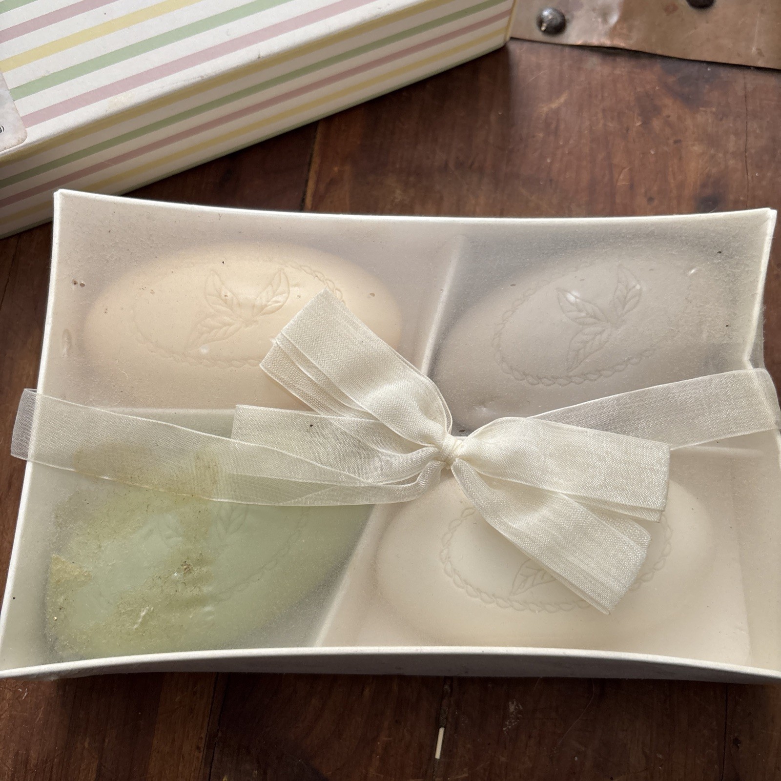 Twin Scents SpringDe-Luxe French Milled Luxury Bar Soap 4.2 oz Lot Of 4 Oval