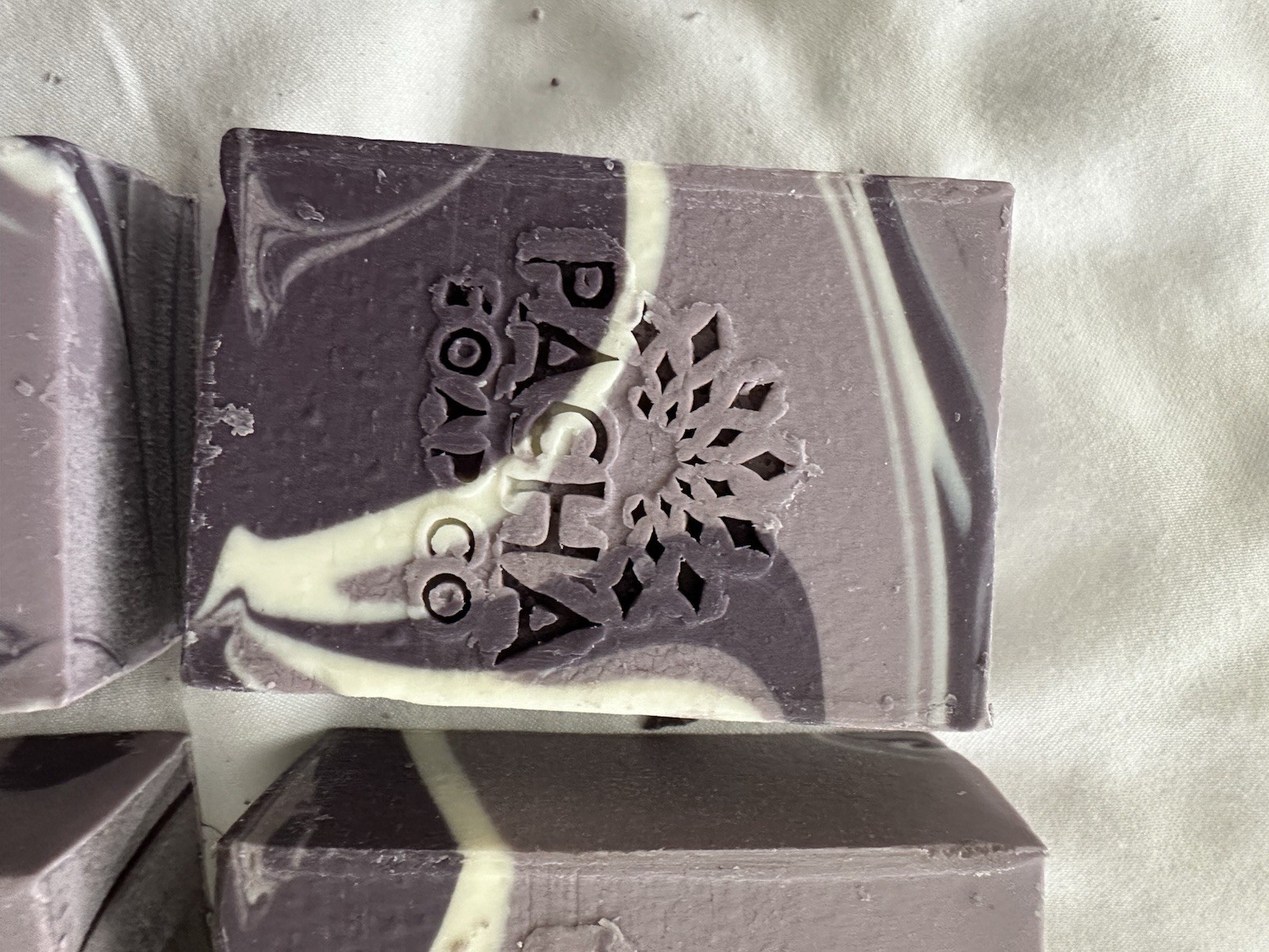 PACHA FRENCH LAVENDER BATH SOAP MADE NE USA NO ANIMAL TEST NATURAL INGREDIENTS