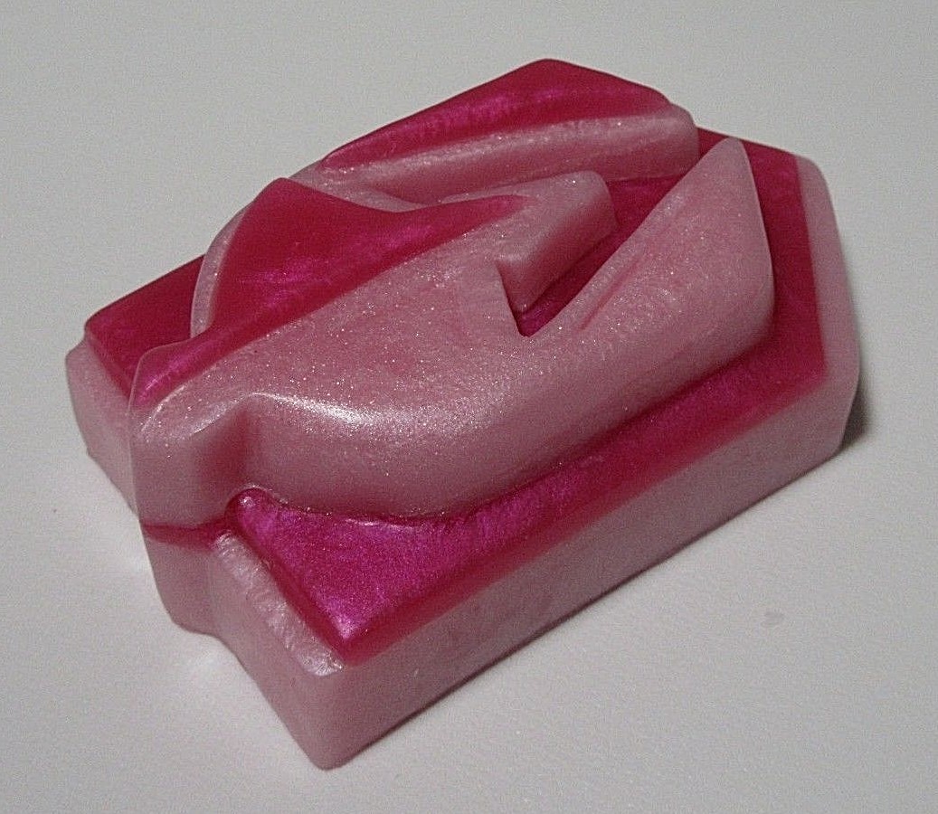 Go Knights Go in brilliant pinks & a tulip, honeysuckle, tangerine scent hockey