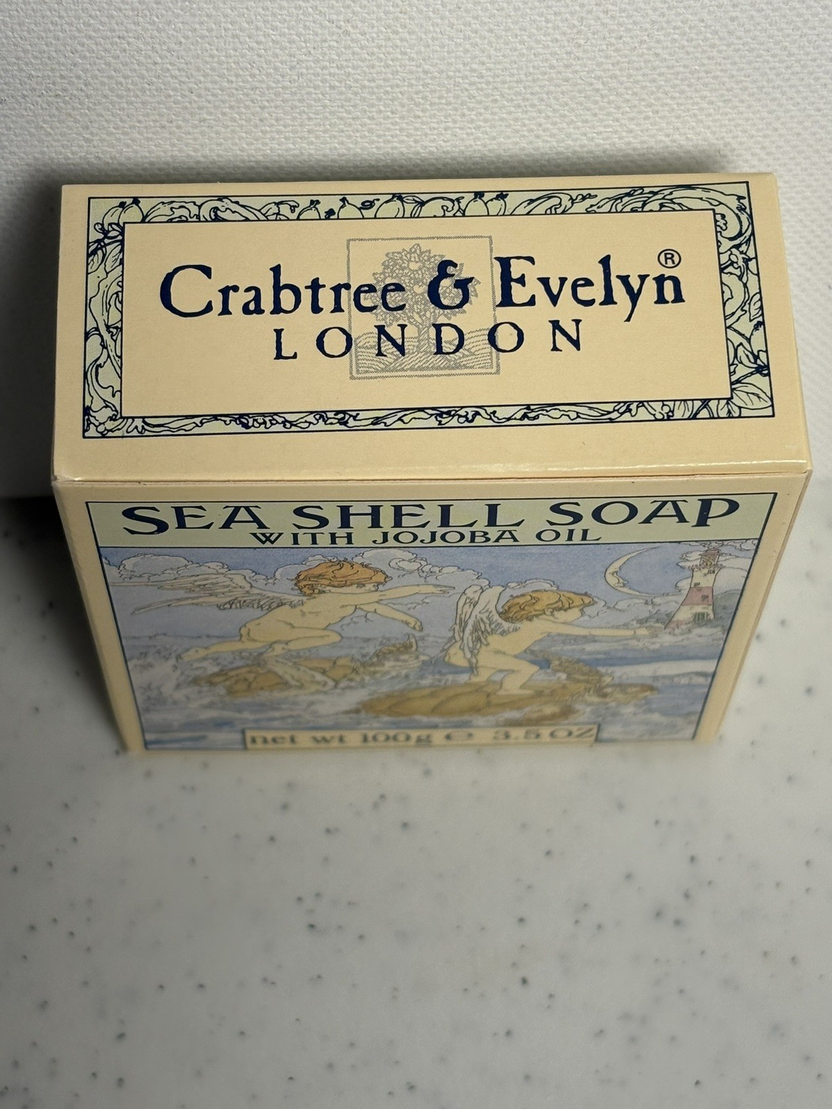 Crabtree & Evelyn Jojoba Oil Triple Milled Sea Shell Soap Box Of 3