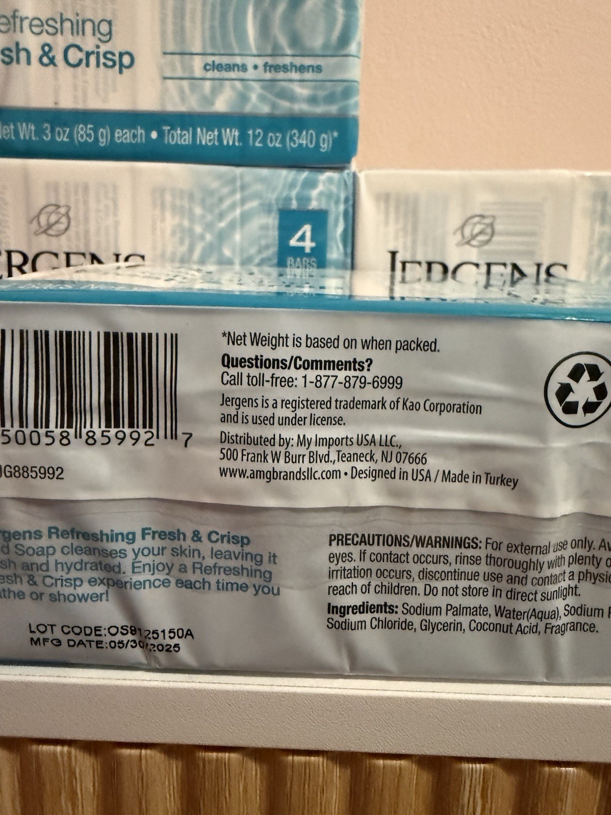 Jergens Mild Soap Refreshing Fresh & Crisp Scent. 4 Pack 16 Bars Total 3 oz Ea