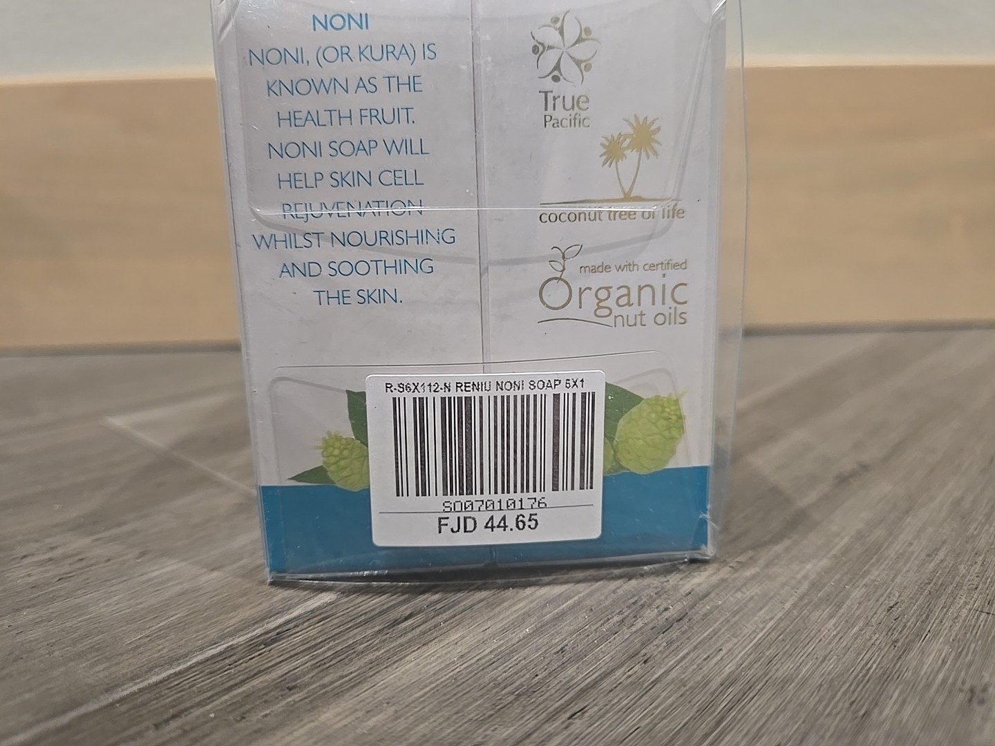RENIU Handmade Coconut Soap NONI Infusion by PURE FIJI 6 Pack New/Sealed