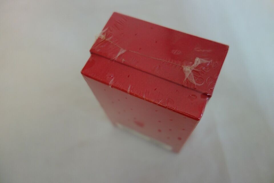 Vintage D R Harris Superfatted Almond Oil Soap on a Rope 200g 7oz