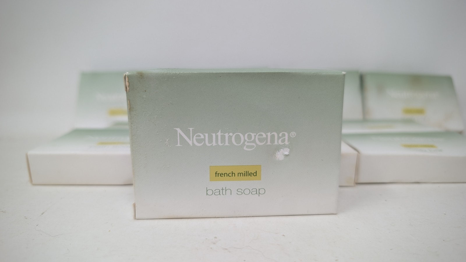 Neutrogena French Milled Soap Bar Lot of 10 each 1oz Bars Total of 10oz