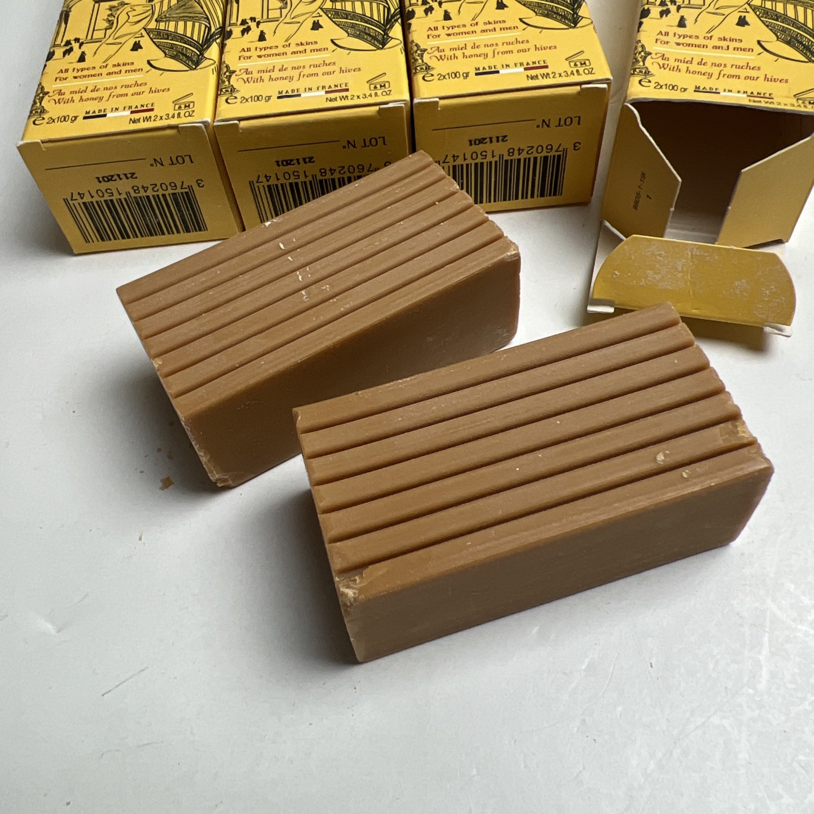 Lot Of 4 Boxes Feret Parfumeur Beauty Bar Soap Honey 2 Bars x 100 grams Each
