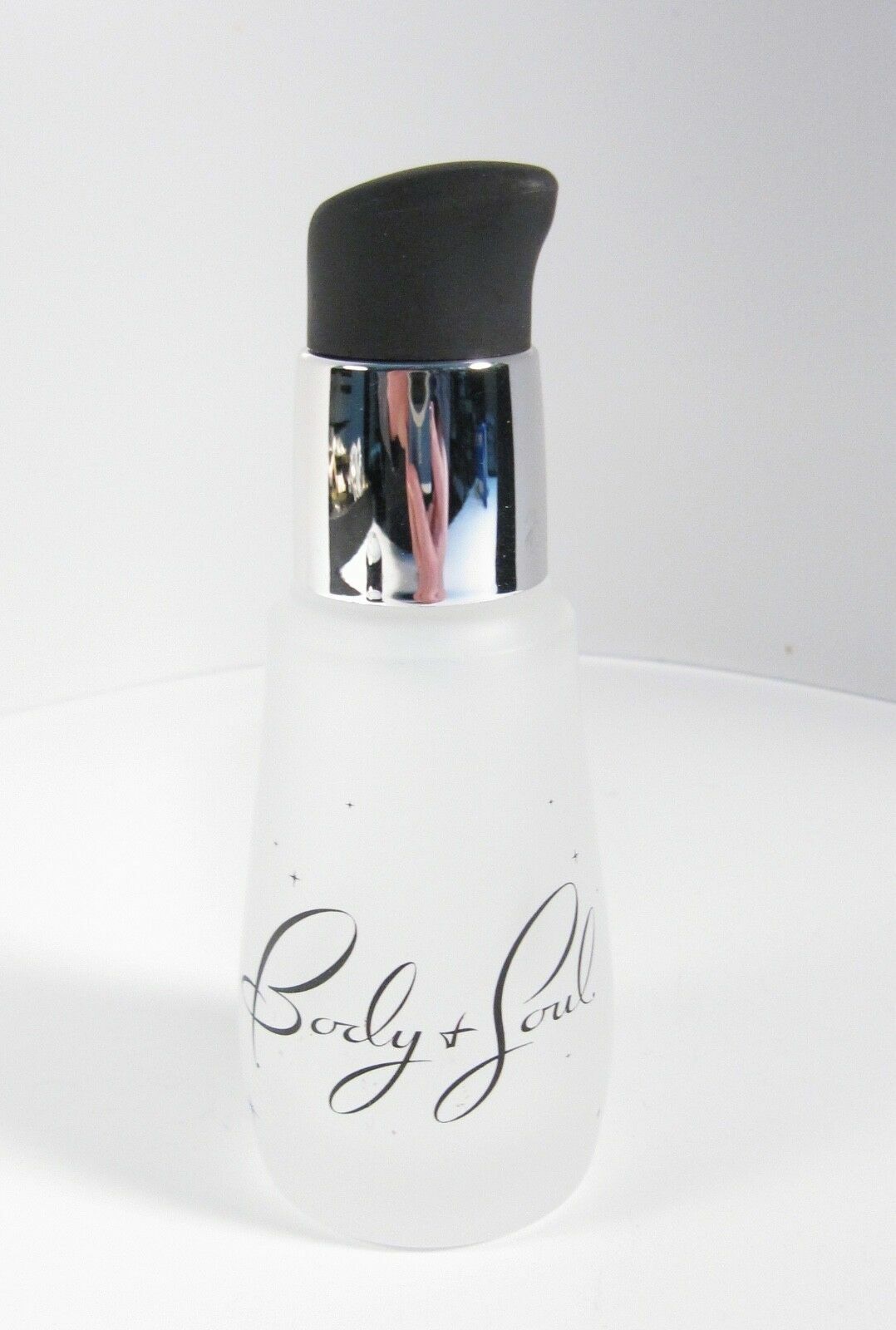 BODY & SOUL 30ml Frosted Glass Lotion Liquid Make Up Dispenser NEW 4″ Tall