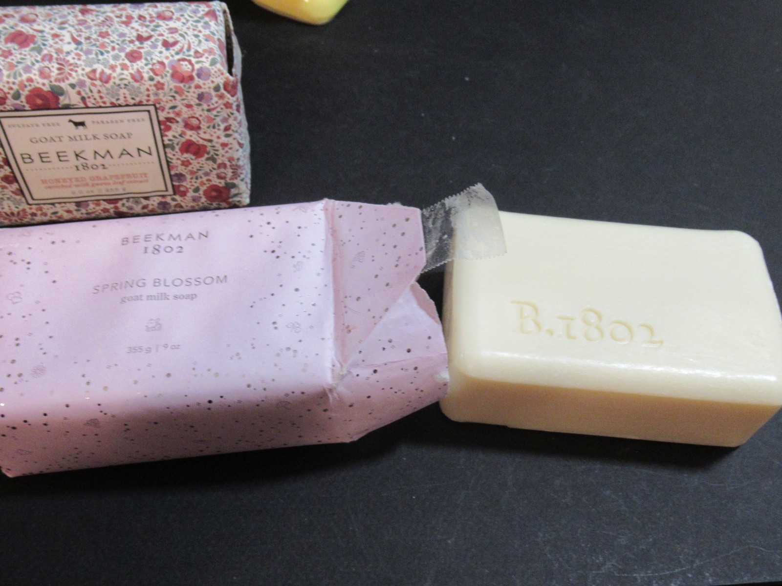 2 Beekman 1801 Goats Milk Soap Bars Honeyed Grapefruit Spring Blossom Orig Wrap