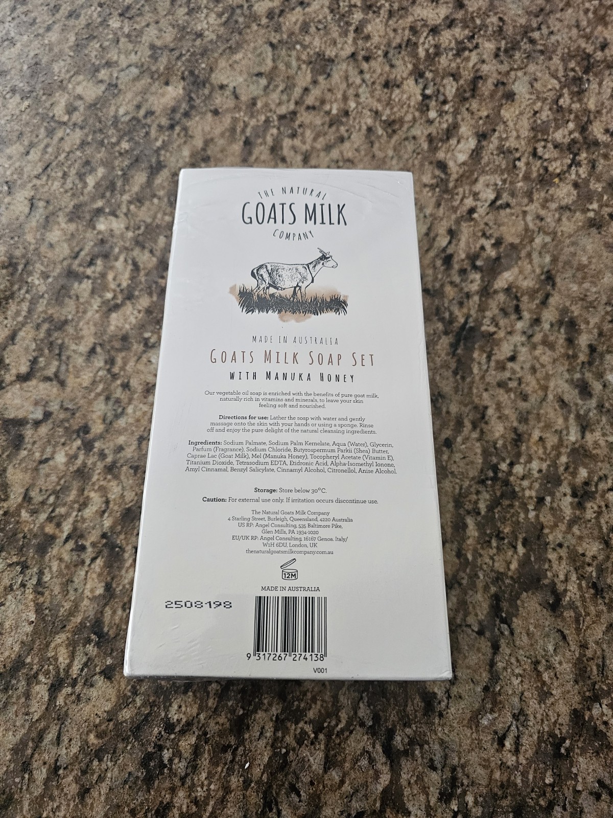Box of 8 The Natural Goats Milk Soap Company with Manuka Honey ~ 8 x 7.0 Oz Bars