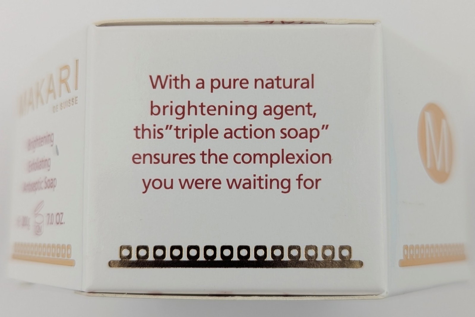Makari Brightening Exfoliating Antiseptic Soap 7oz. Bar