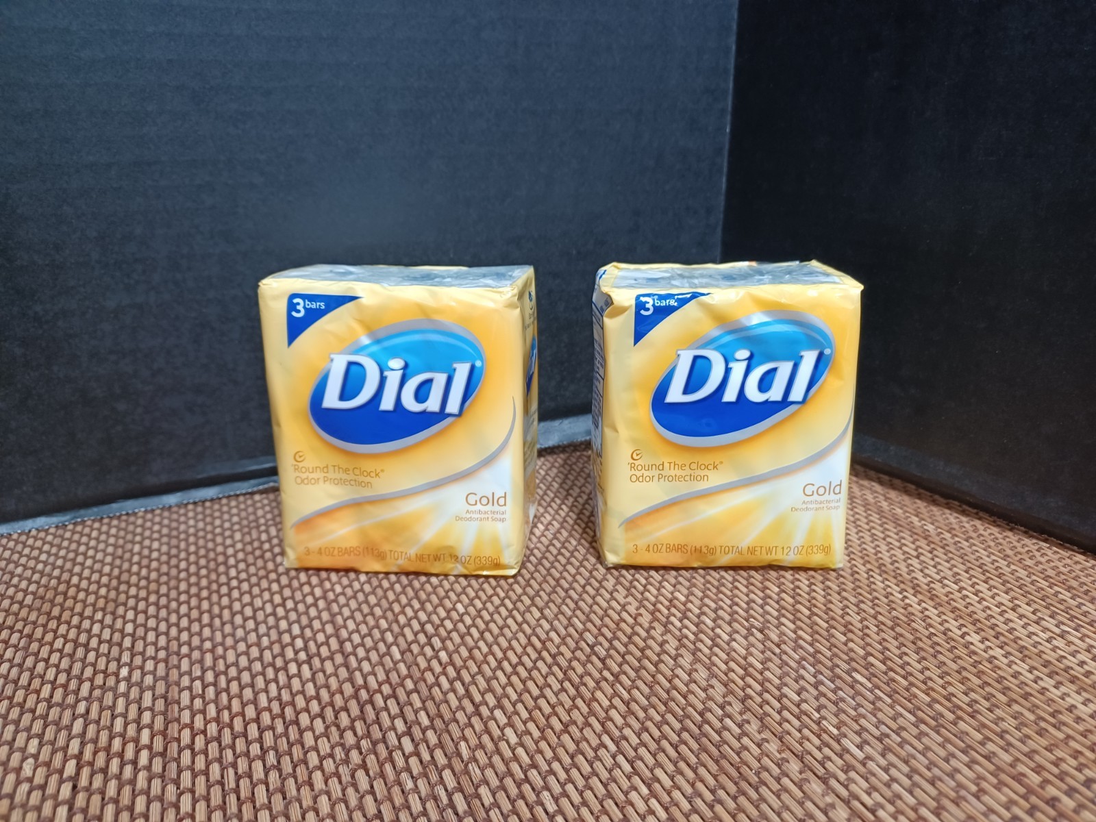 Lot Of 6 Dial Gold Antibacterial Deodorant Bar Soap 4oz Bars Vintage