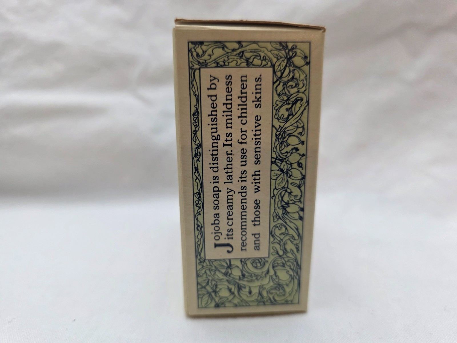 Vintage 1978 Crabtree & Evelyn Sea Shell Soap with Jojoba Oil 85 g / 3 oz