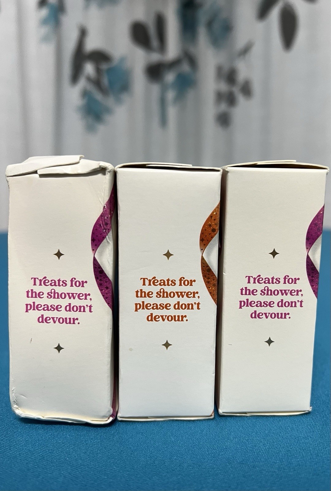 Dove Limited Edition Holiday Treats Beauty Bar Frosted Plum Berry & Gingerbread