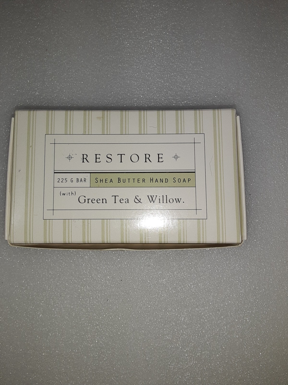 Restore 225 G Bar Shea butter hand soap with green tea & willow