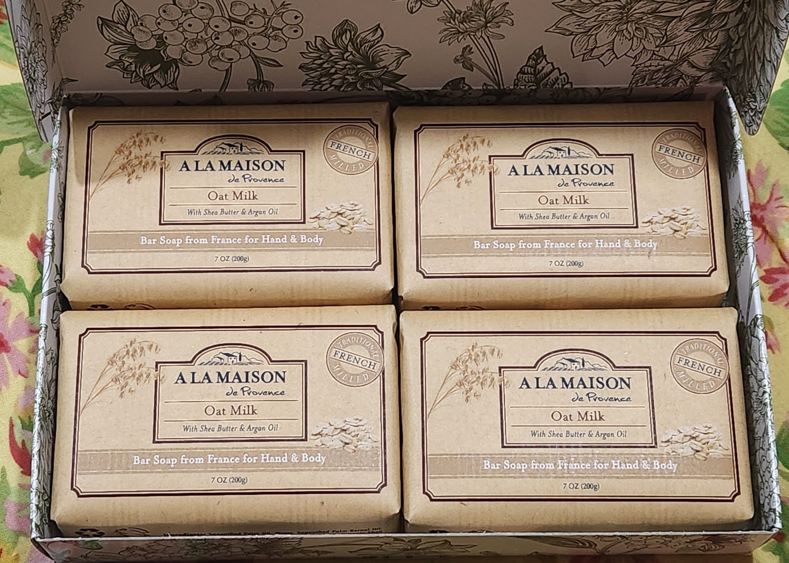 A La Maison De Provence Triple Milled Oat Milk Soap Box Four 7 Oz Bars New