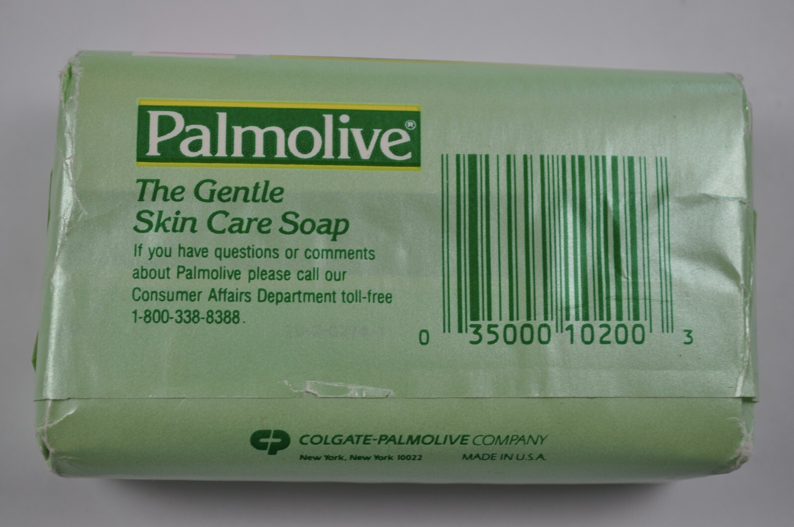 Vintage Palmolive Green Bar 4.75 Oz. Softly Scented Made in USA