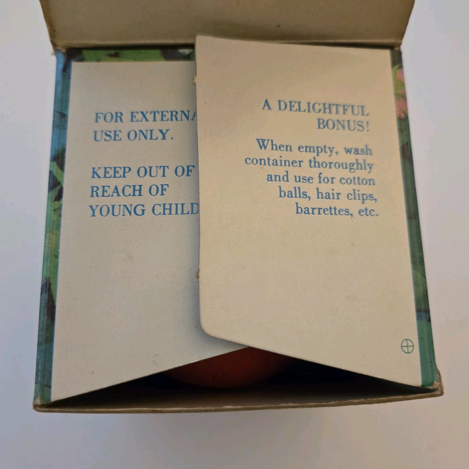 Vintage 1970’s Avon PICK-A-BERRY Strawberry Fragranced Soaps Container with Box