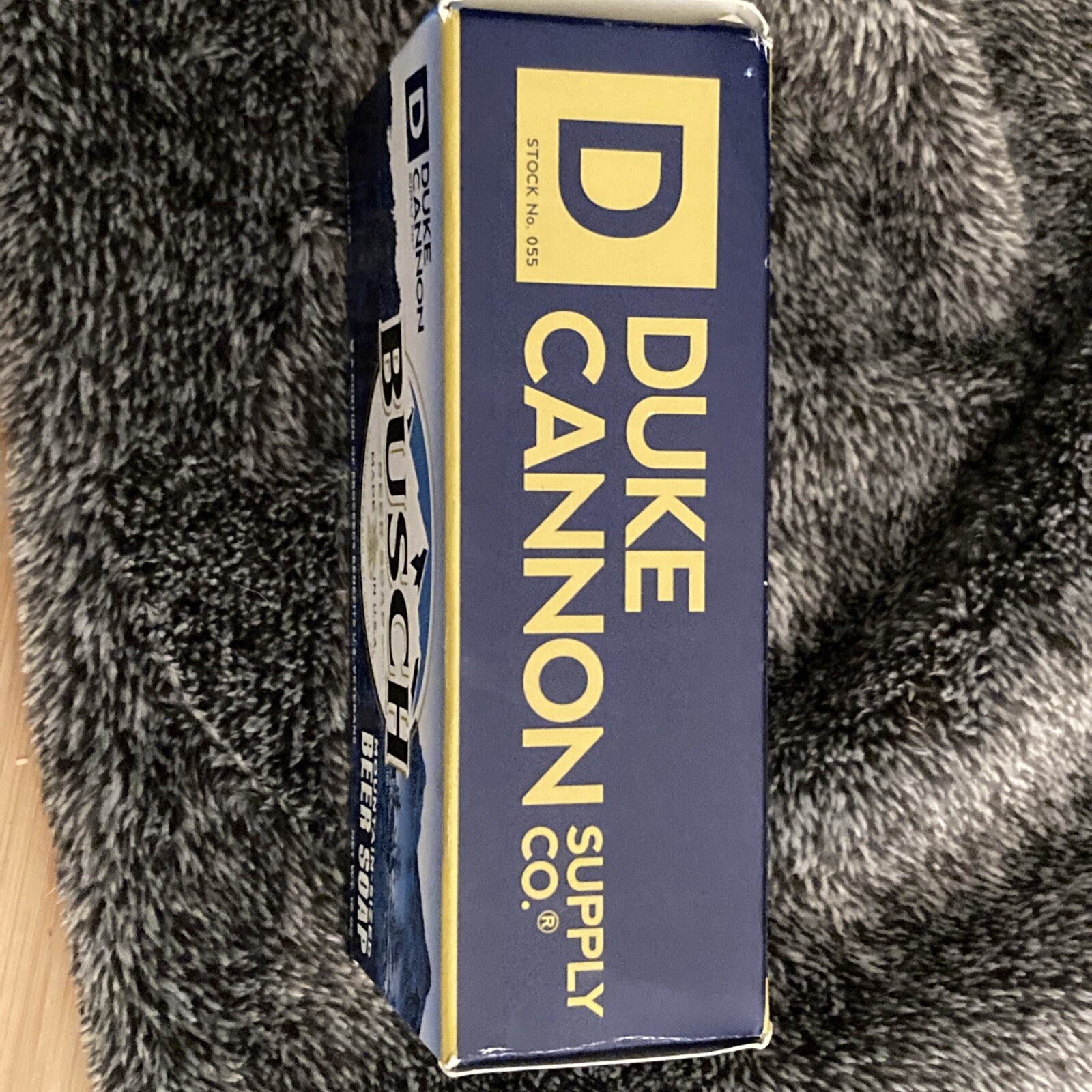3)DUKE CANNON BUSCH BEER SOAP MOUNTAIN-SIZED SANDALWOOD SCENT 10OZ. BEN US VETS.