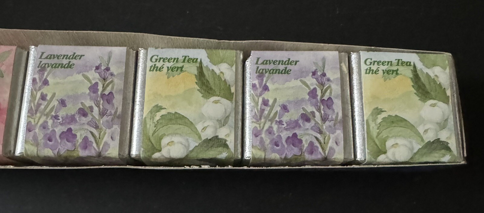 VINTAGE AROMATHERAPY ENGLISH BATH CUBES NOS