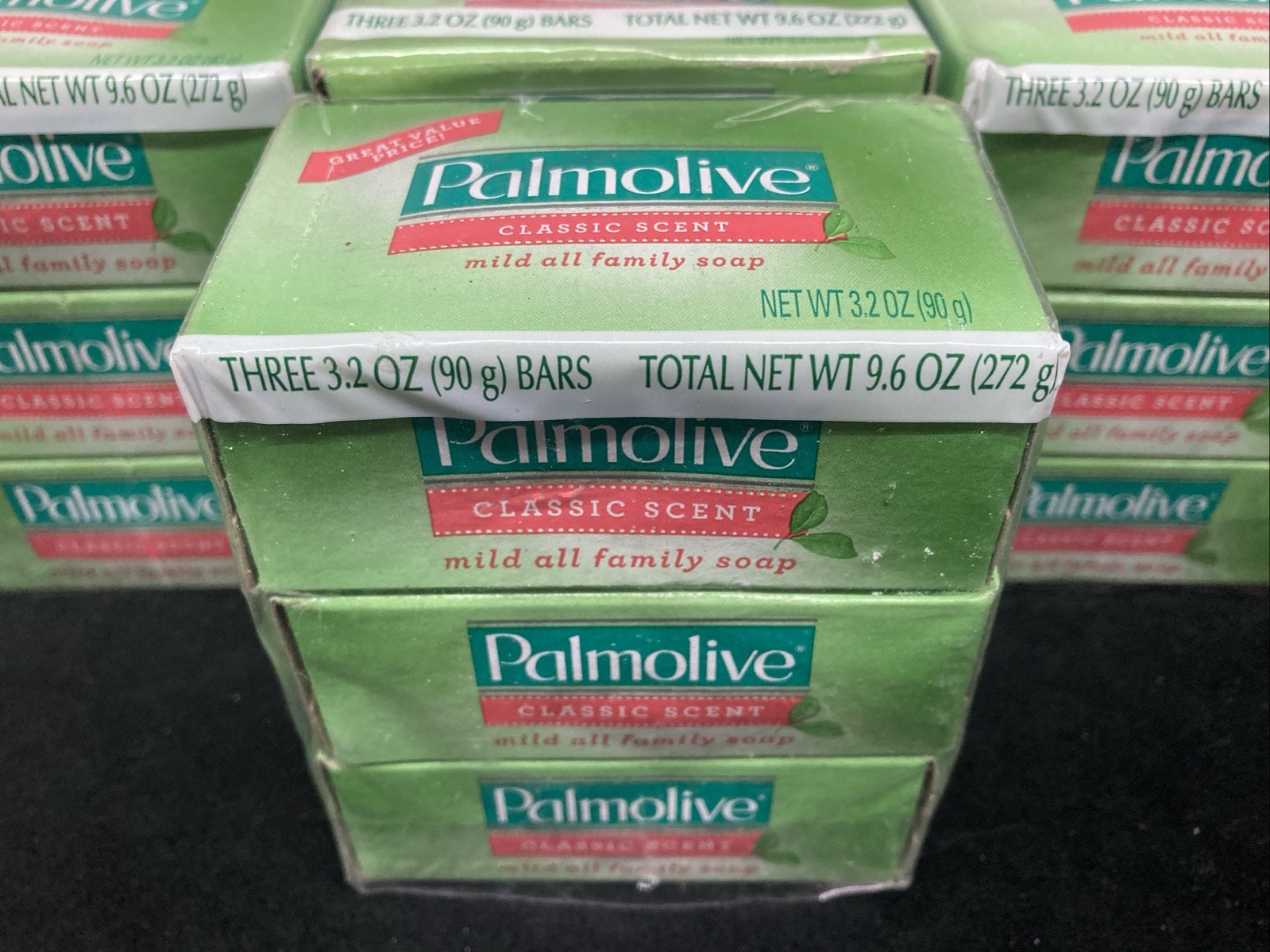 Palmolive Mild Soap Classic Scent 3.2oz. Classic Scent Lot of 30