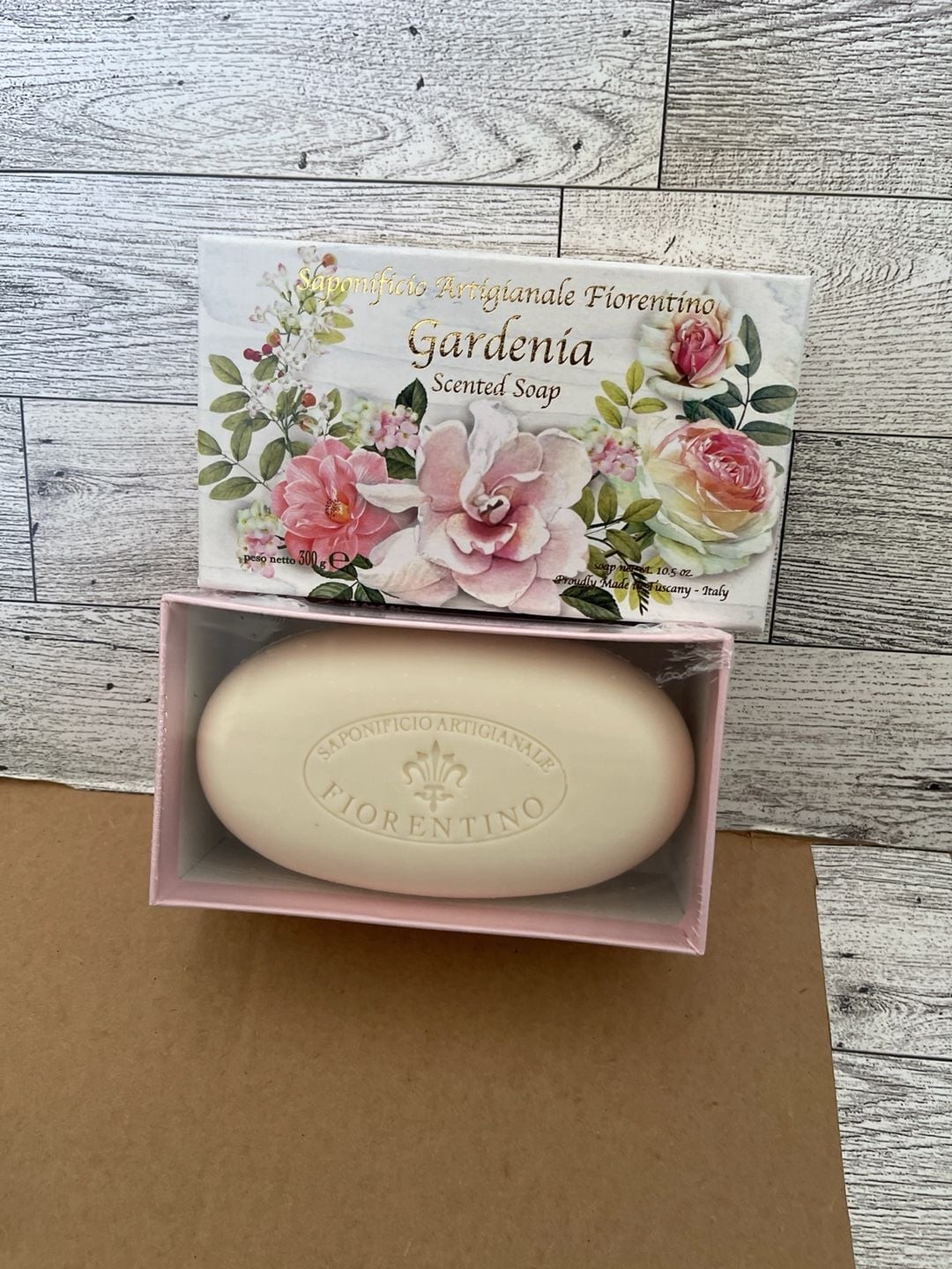 Saponificio Artigianale Fiorentino Gardenia Scented Soap 10.5 oz Bar Made in Ita
