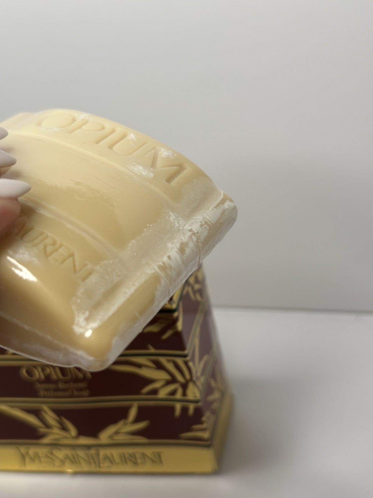 VTG OPIUM Yves Saint Laurent Soap 3.5 oz SEALED In Refillable Case Box