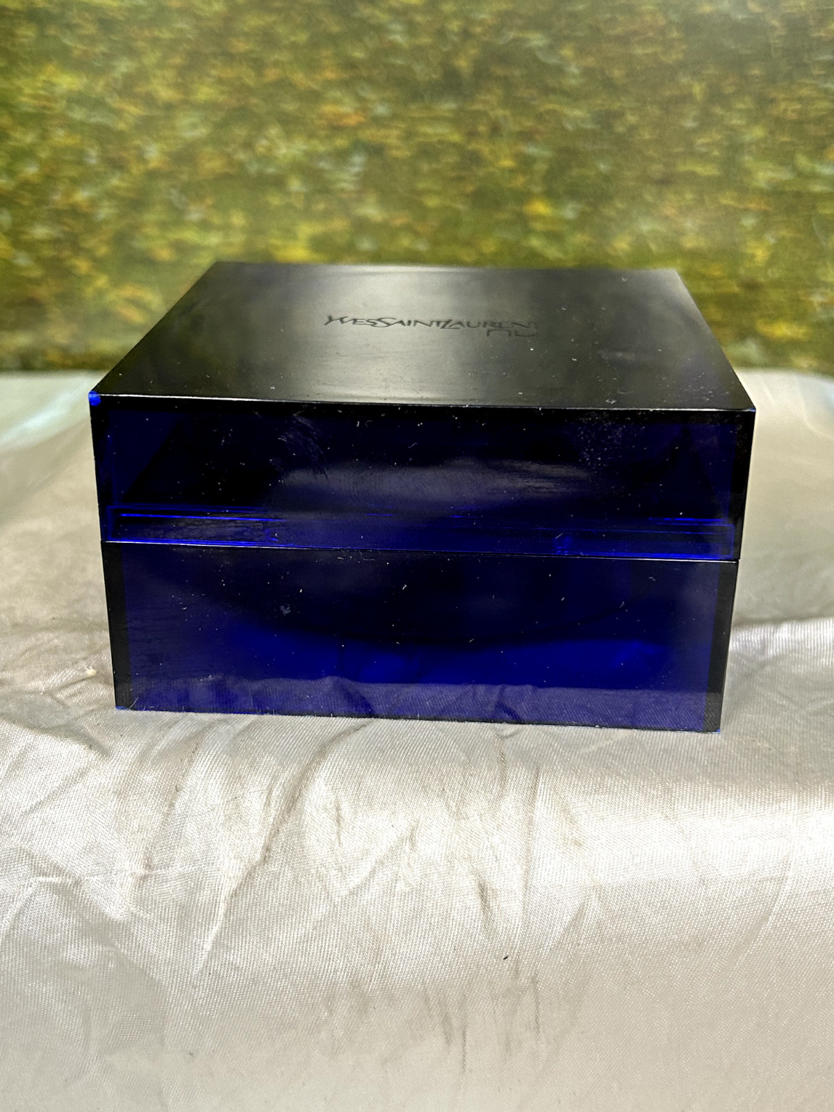 YVES SAINT LAURENT NU 150G PERFUMED SOAP (NEW WITH CASE)