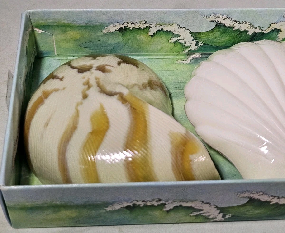 Vintage Caswell Massey Soap Gifts From Sea Seashell w/ Box Almond Scent Mermaid